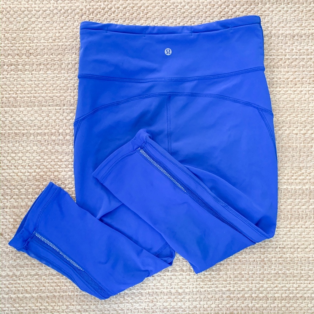 Blue Lululemon crop leggings
